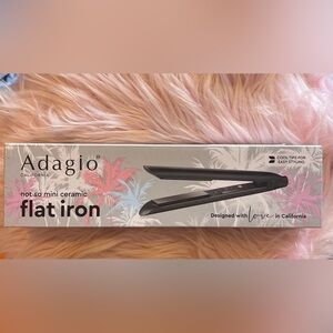 Adagio California Not So Mini Flat Iron